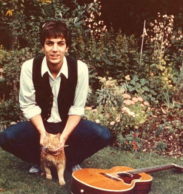 Syd Barrett and his cat