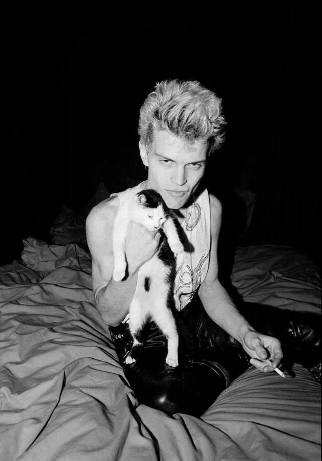 Billy Idol and his cat