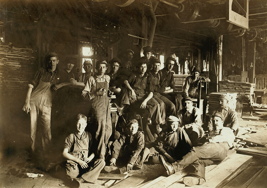 Noon hour in a furniture factory, Indianapolis, Aug., 1908. Wit., e. N. Clopper. Location: Indianapolis, Indiana