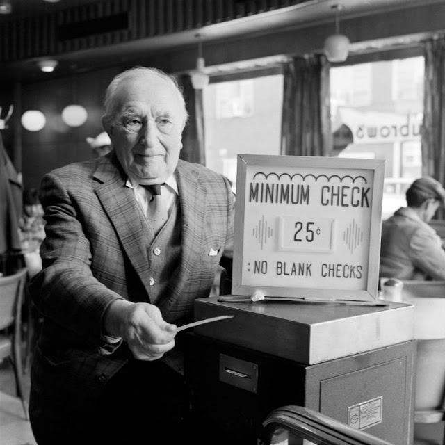 50+ Cool Photos Of New York’s Restaurants In The 1950s And 1960s