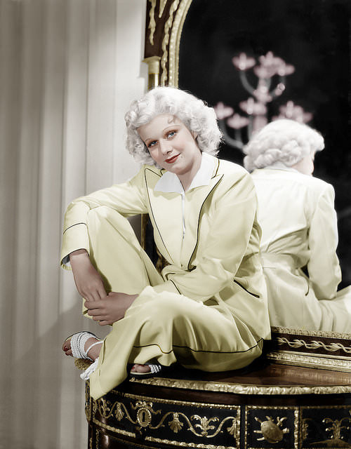 Hollywood's Sex Goddess: 50+ Glamorous Photos Of Jean Harlow From Her Career