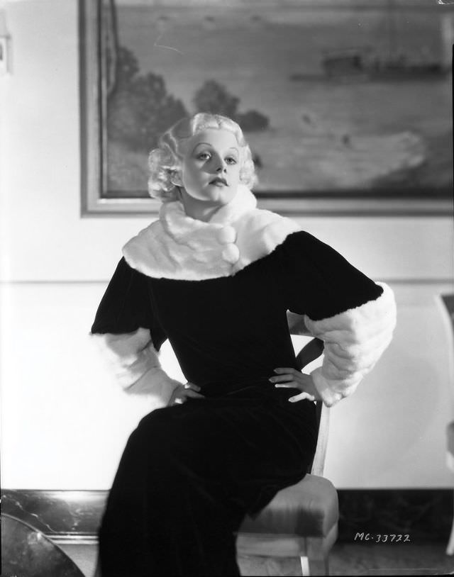 Hollywood's Sex Goddess: 50+ Glamorous Photos Of Jean Harlow From Her Career