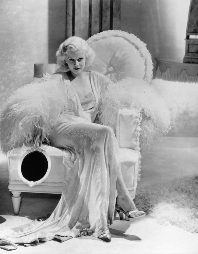 Hollywood's Sex Goddess: 50+ Glamorous Photos Of Jean Harlow From Her Career