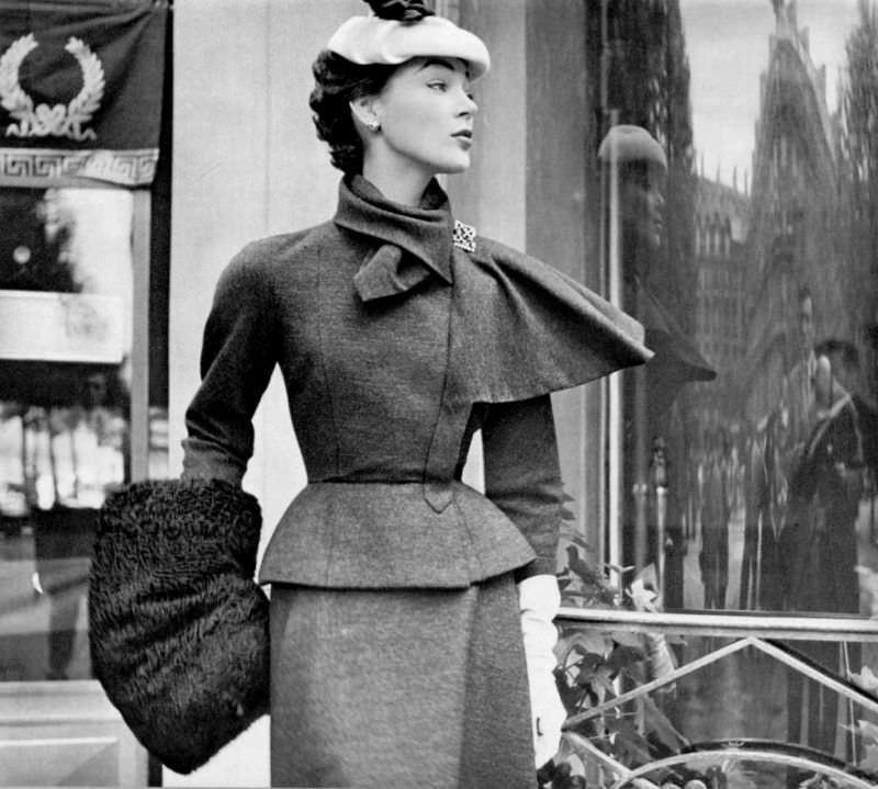 Ivy Nicholson in suit by Lanvin-Castillo,1951