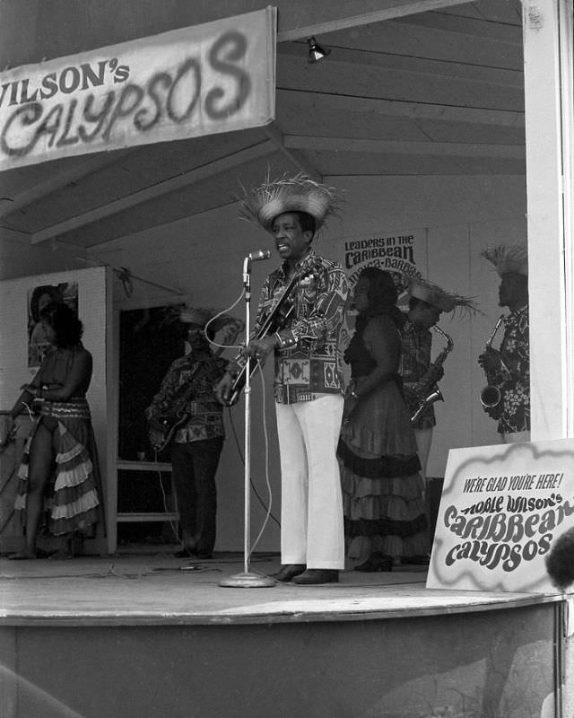 50+ Candid Nostalgic Photos From Michigan State Fair Of 1973