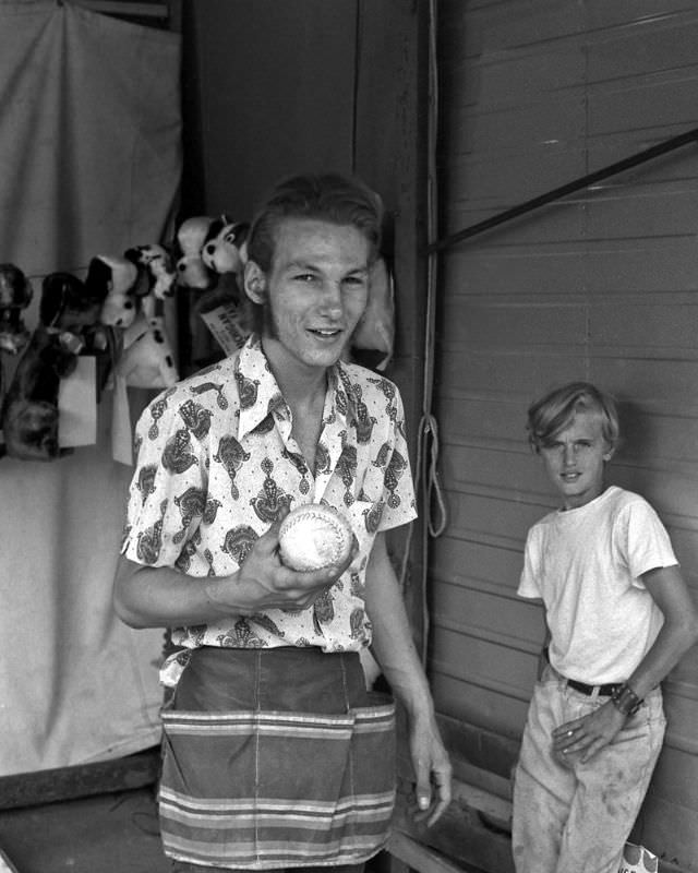 50+ Candid Nostalgic Photos From Michigan State Fair Of 1973