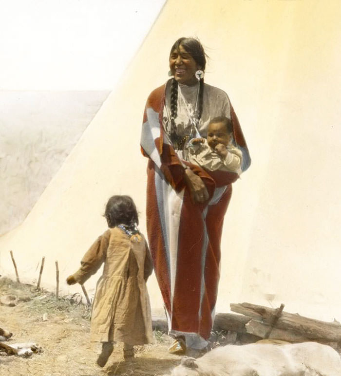 “Coming Running”. Blackfeet Woman With Children. Montana. Early 1900s. Glass Lantern Slide By W