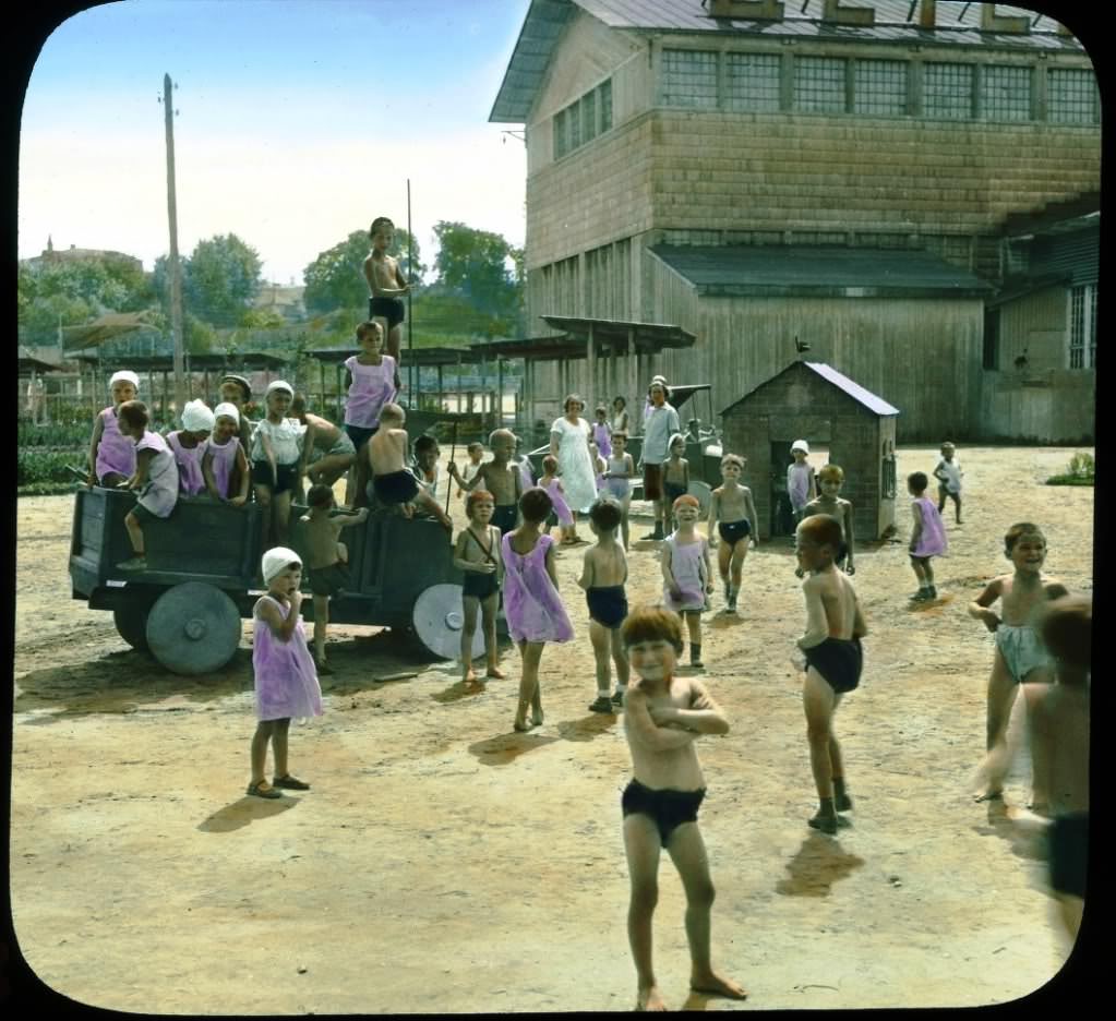 Moscow In 1931: 50+ Wonderful Hand-Colored Photos Of Old Moscow Before The Socialist Transformation