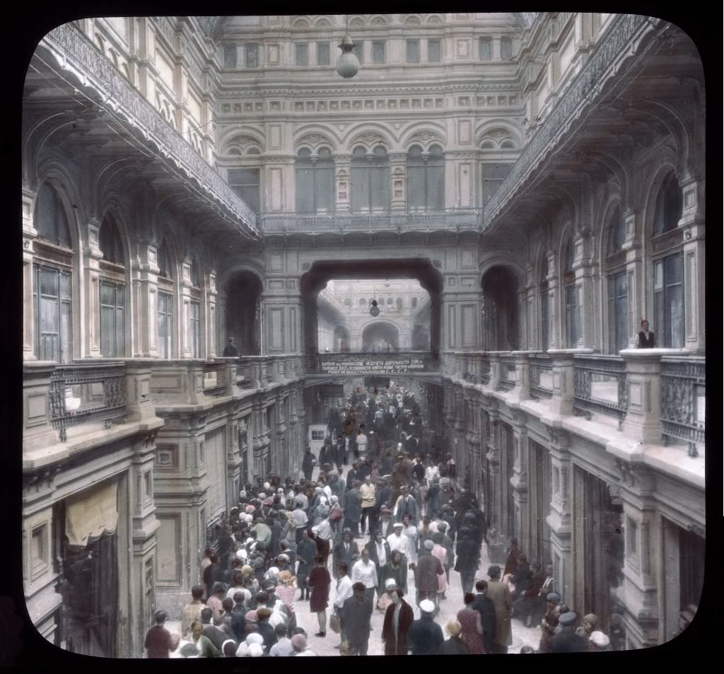 Moscow In 1931: 50+ Wonderful Hand-Colored Photos Of Old Moscow Before The Socialist Transformation