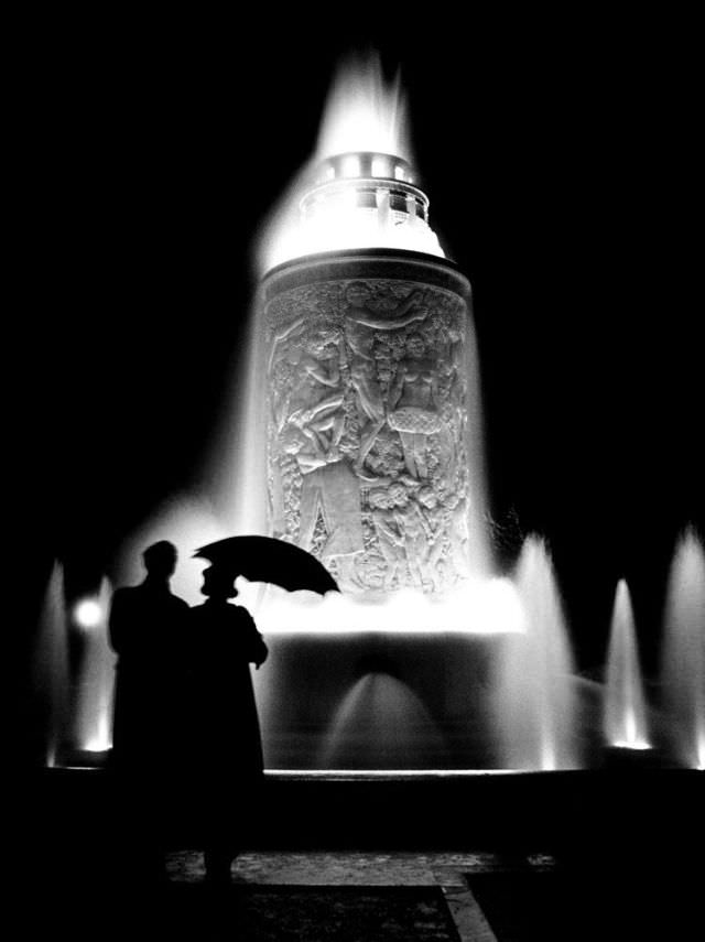 Fountain, Paris, 1935