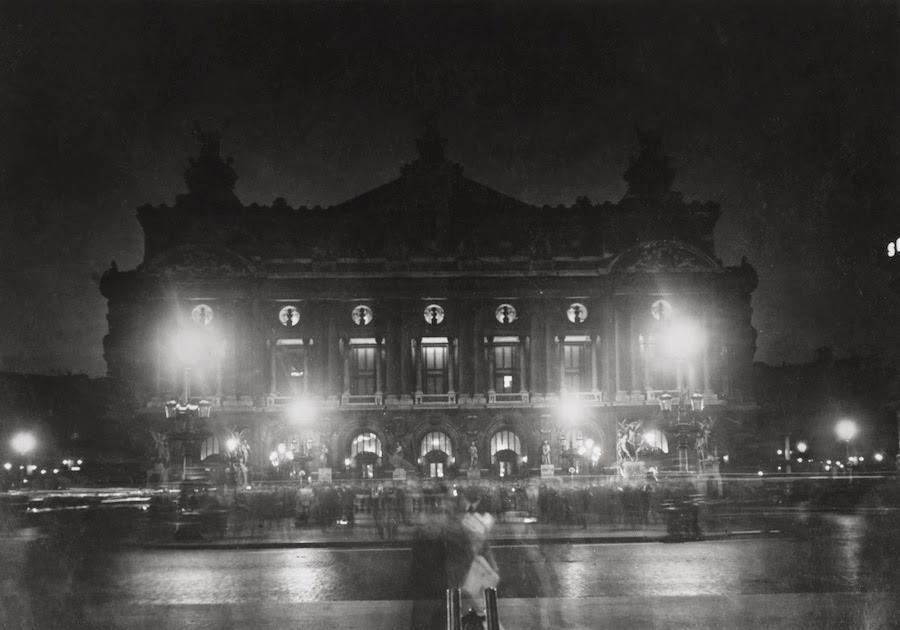 A stunning capture of the Paris Opera in 1910