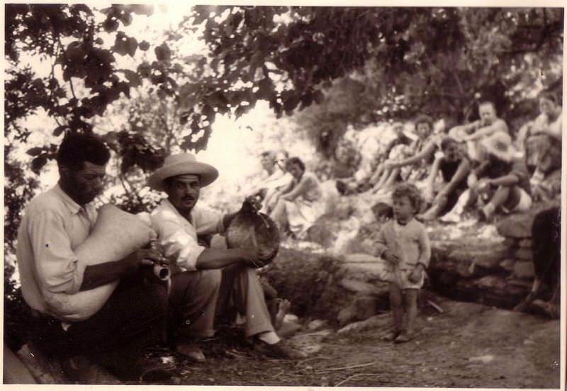 Postwar Greece: 50+ Photos Show Everyday Life Of Greece In The 1950s