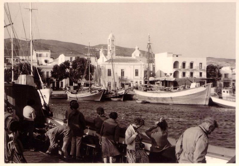 Postwar Greece: 50+ Photos Show Everyday Life Of Greece In The 1950s