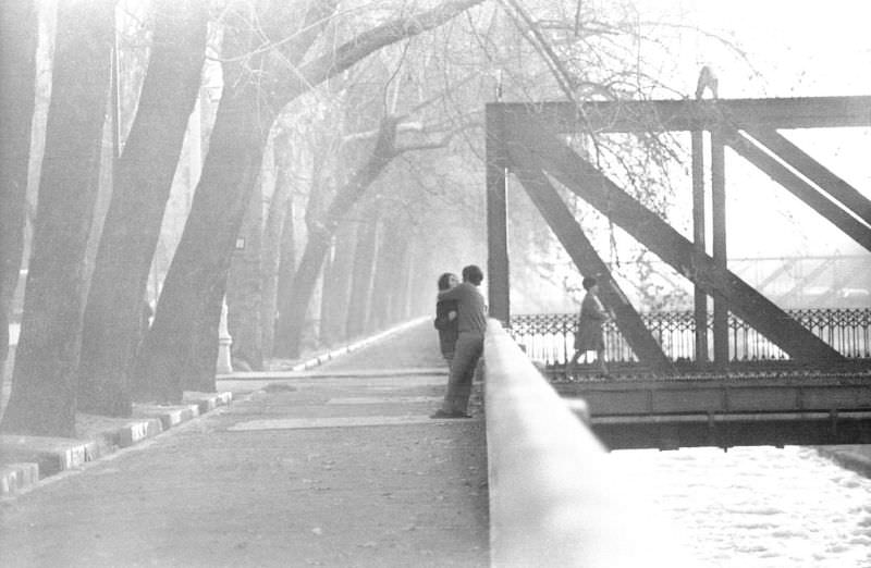 The kiss by the Mapocho, Santiago, Chile, 1964