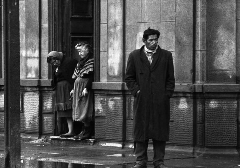 Calle de la desesperanza, Santiago, Chile, 1962