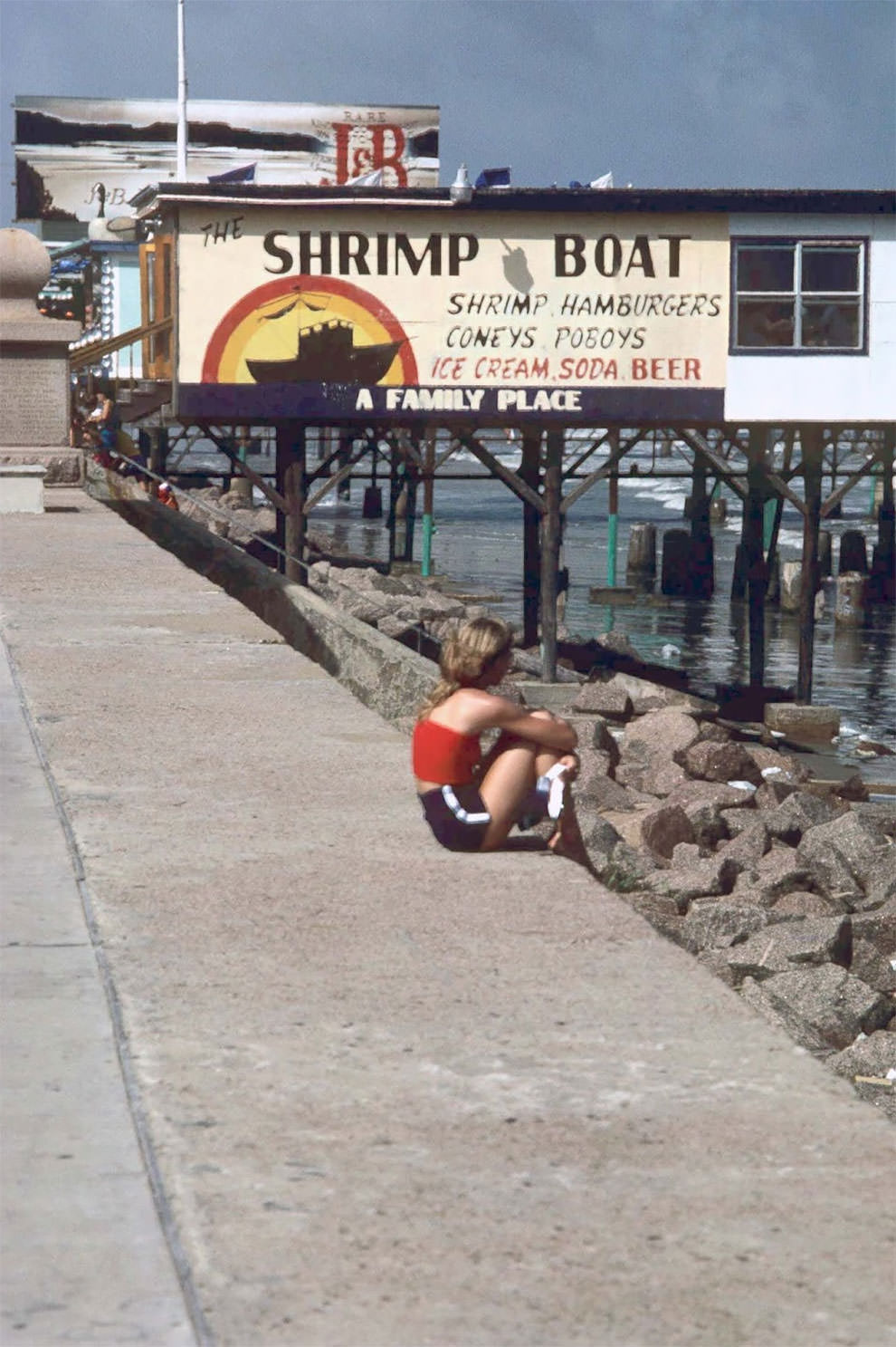 50+ Nostalgic Photos Of Teenage Girls Enjoying At Texas Beaches During The 1980s