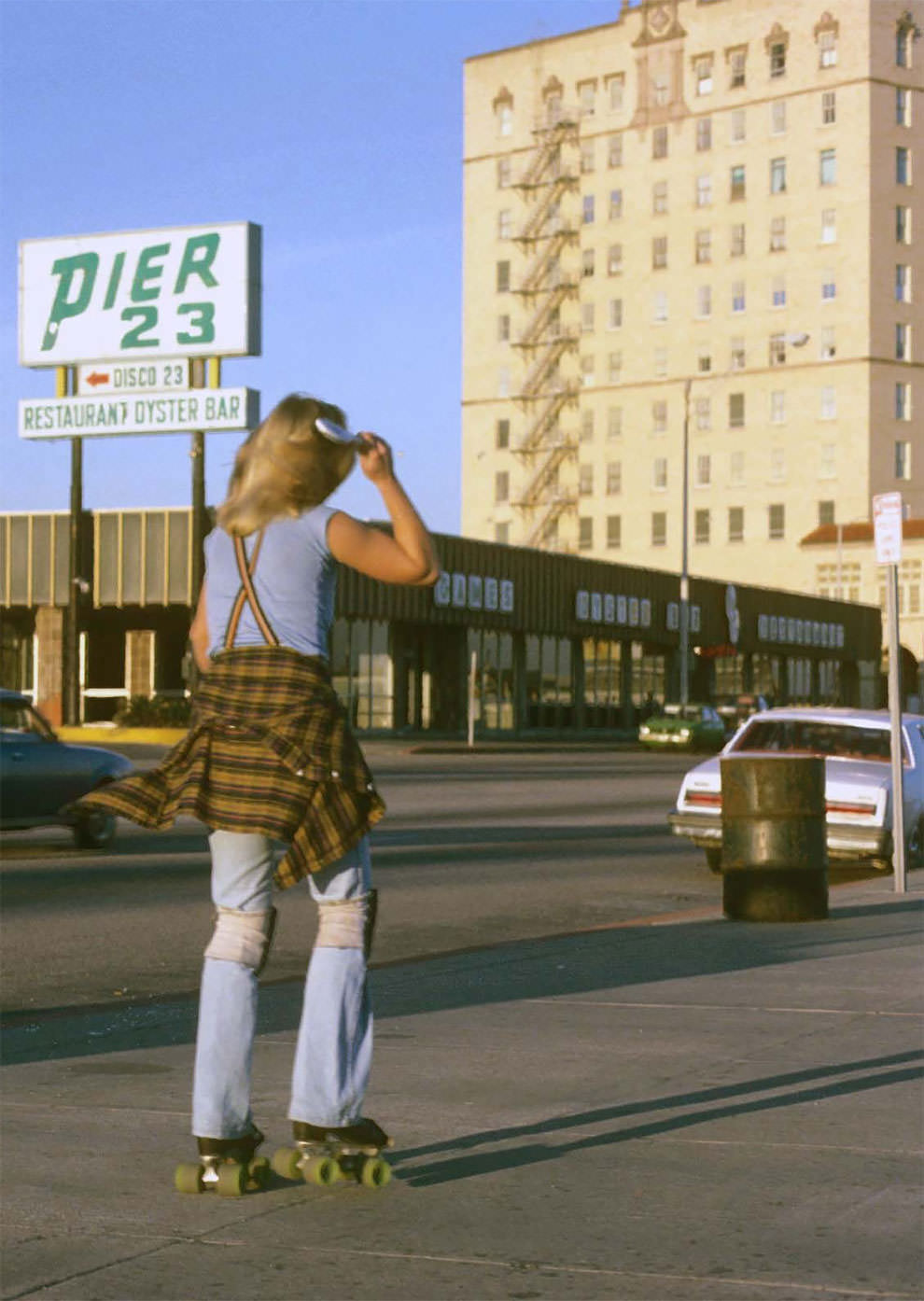 50+ Nostalgic Photos Of Teenage Girls Enjoying At Texas Beaches During The 1980s