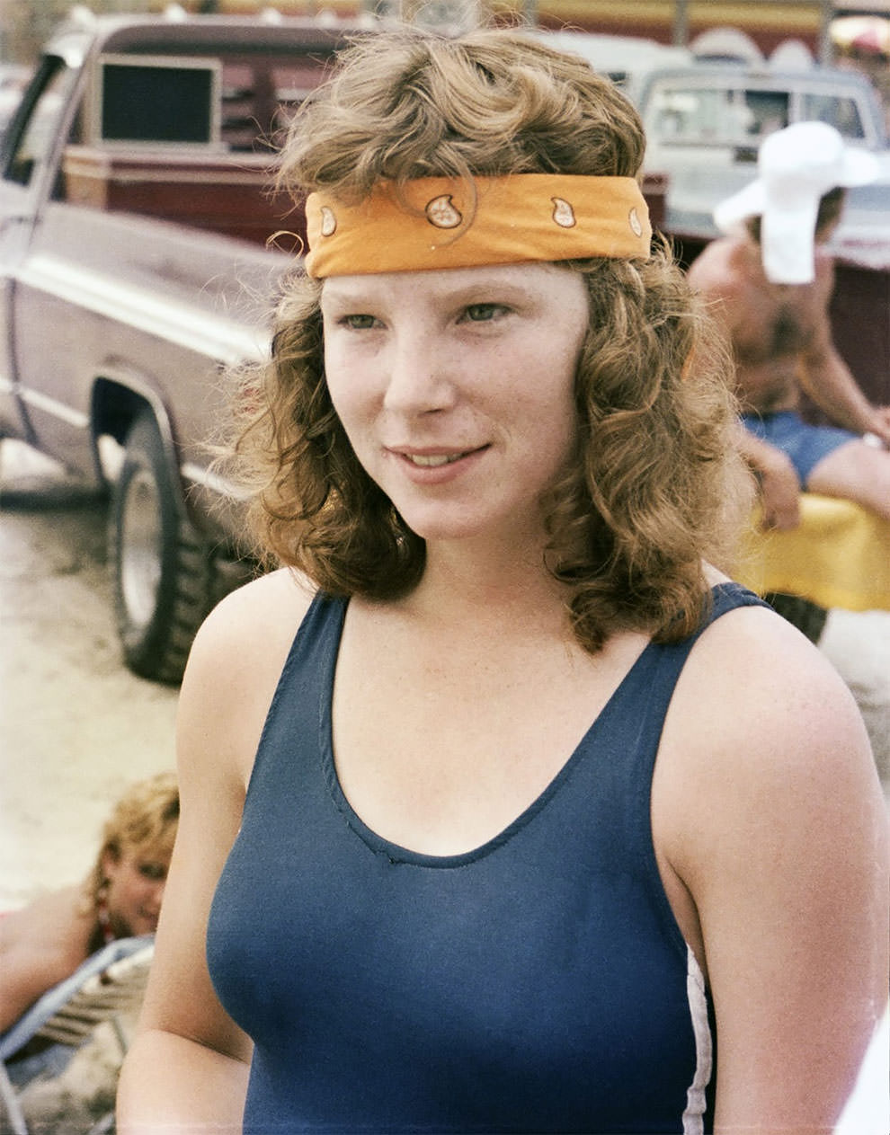 50+ Nostalgic Photos Of Teenage Girls Enjoying At Texas Beaches During The 1980s