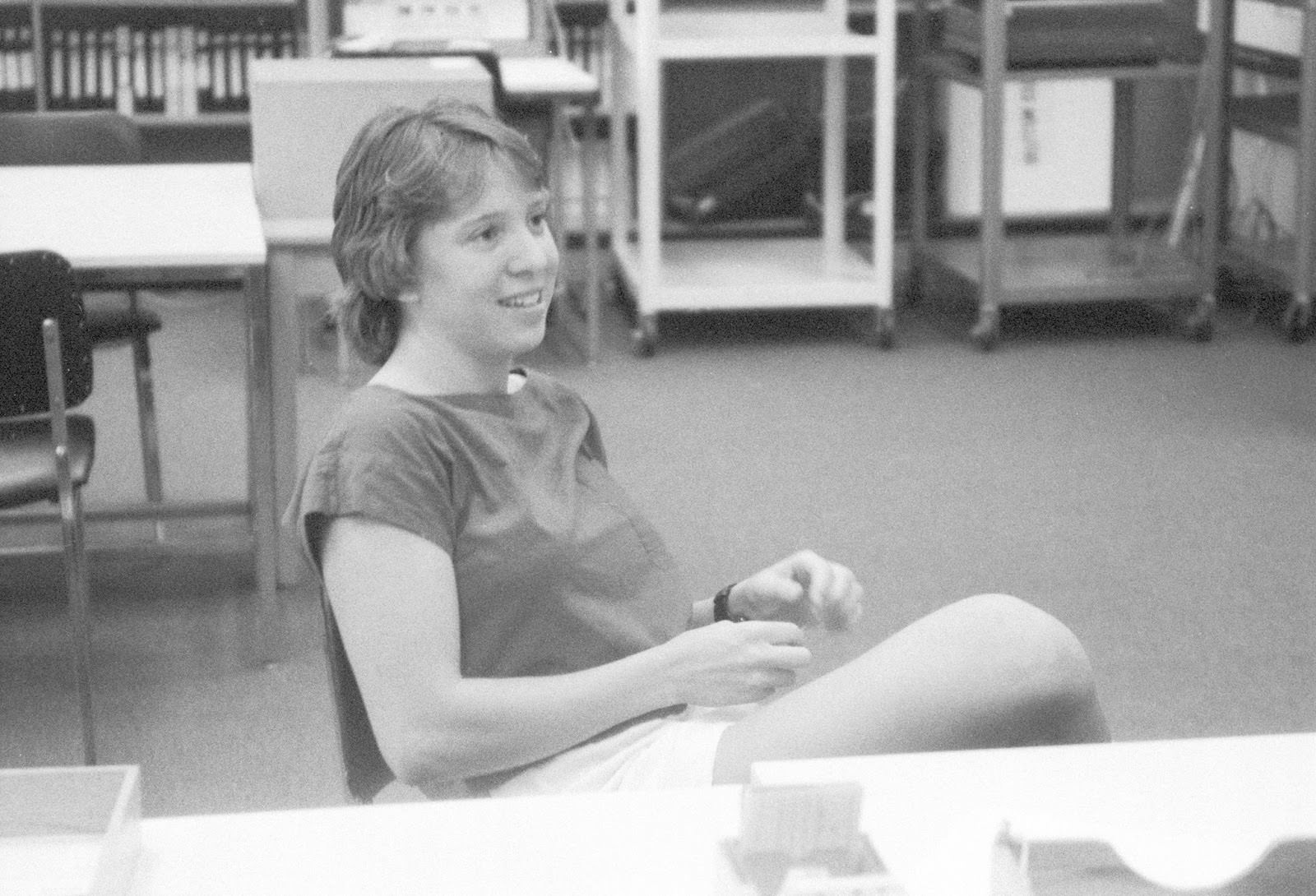 50+ Nostalgic Photos Of Teenage Girls Enjoying At Texas Beaches During The 1980s