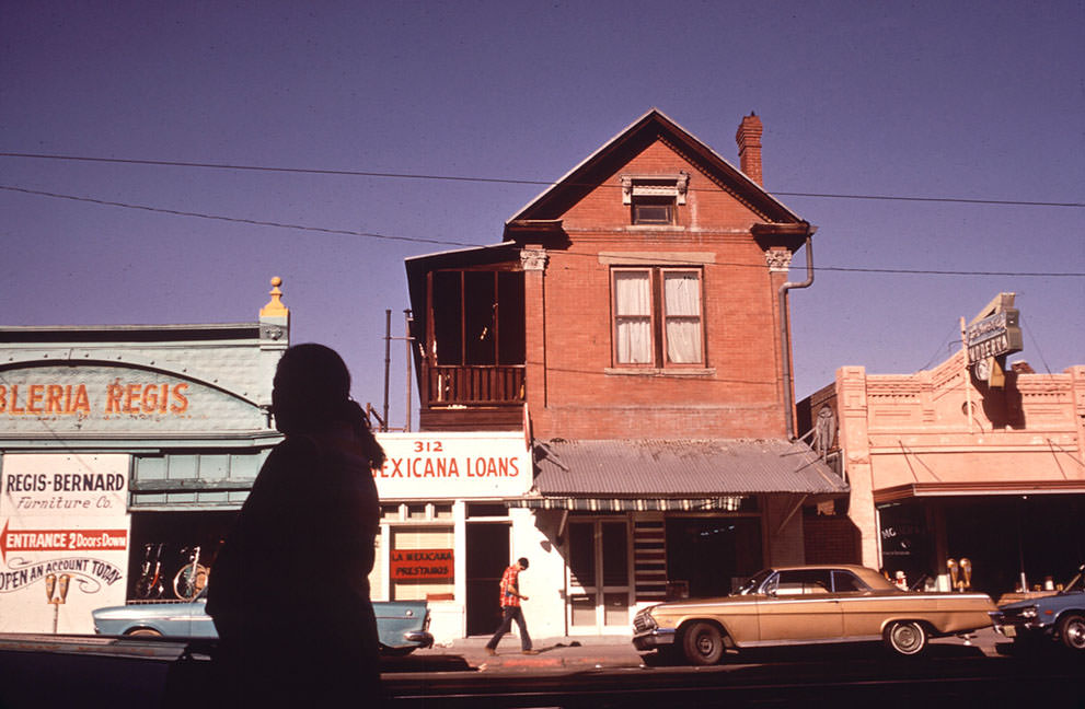 Stanton Street in El Paso's Second Ward, June 1972. (Danny Lyon/NARA)