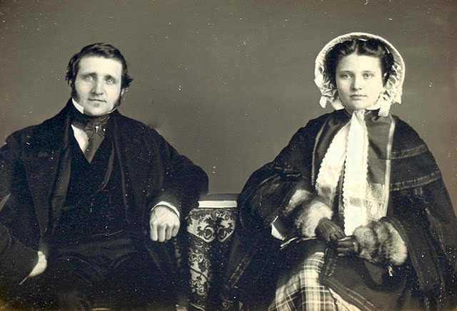 Victorian Couples: 50+ Gorgeous Portrait Photos Of ‘Husband and Wife’