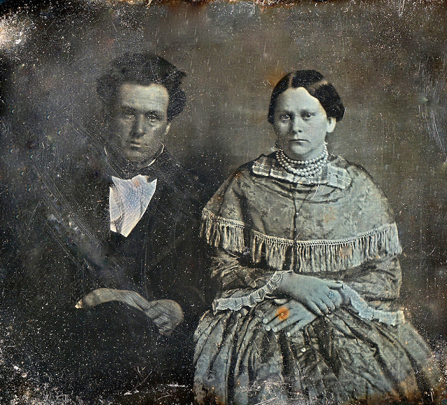 Victorian Couples: 50+ Gorgeous Portrait Photos Of ‘Husband and Wife’