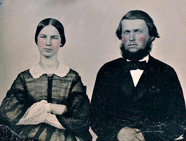 Victorian Couples: 50+ Gorgeous Portrait Photos Of ‘Husband and Wife’