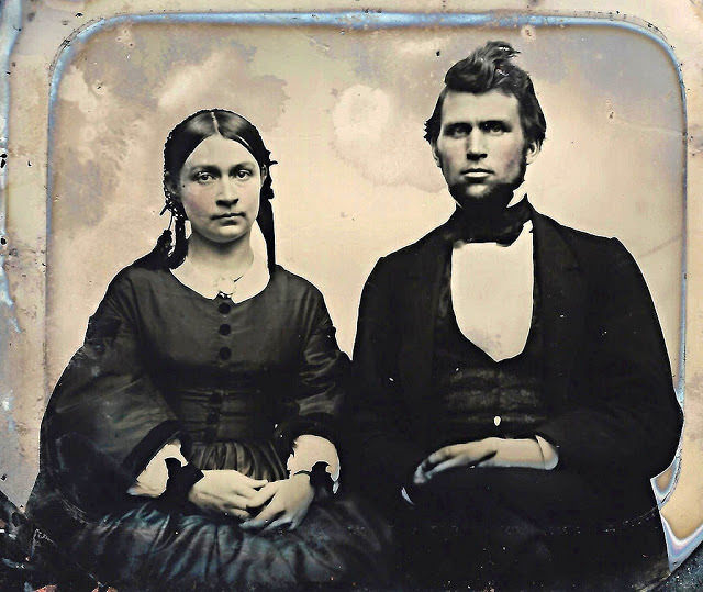 Victorian Couples: 50+ Gorgeous Portrait Photos Of ‘Husband and Wife’