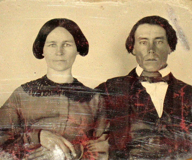 Victorian Couples: 50+ Gorgeous Portrait Photos Of ‘Husband and Wife’