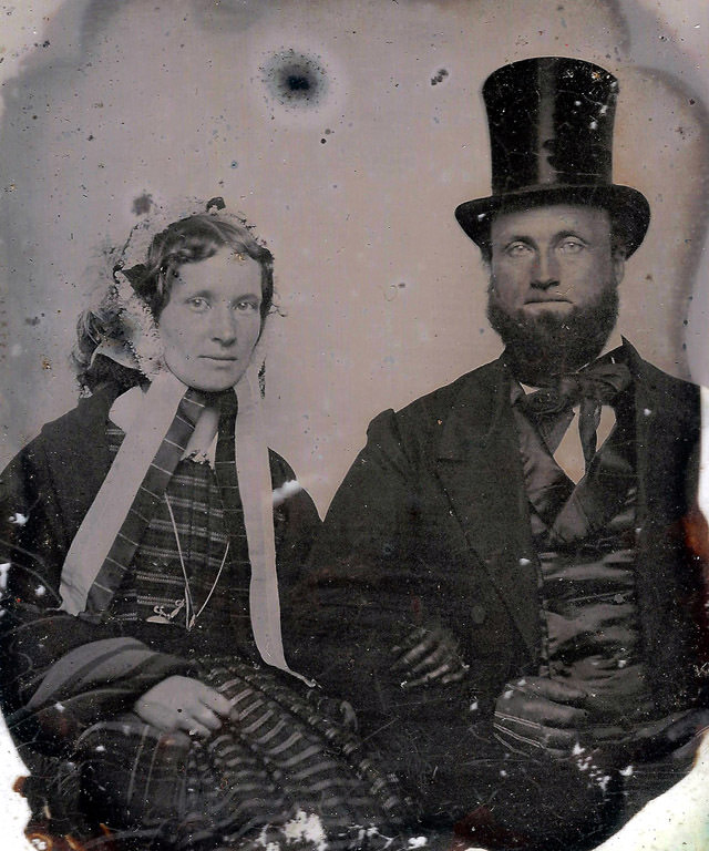 Victorian Couples: 50+ Gorgeous Portrait Photos Of ‘Husband and Wife’