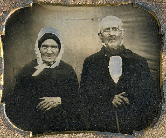 Victorian Couples: 50+ Gorgeous Portrait Photos Of ‘Husband and Wife’