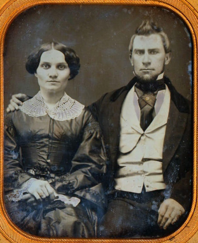 Victorian Couples: 50+ Gorgeous Portrait Photos Of ‘Husband and Wife’