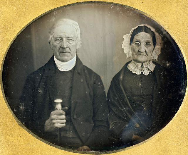 Victorian Couples: 50+ Gorgeous Portrait Photos Of ‘Husband and Wife’