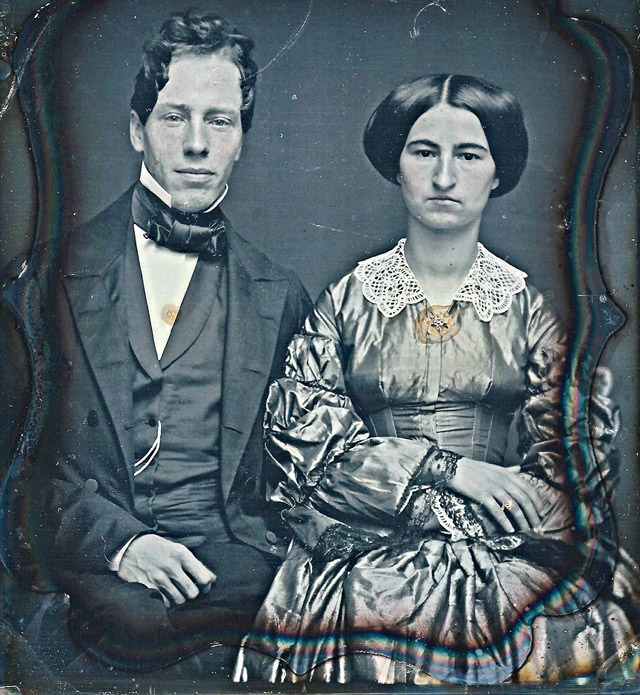 Victorian Couples: 50+ Gorgeous Portrait Photos Of ‘Husband and Wife’