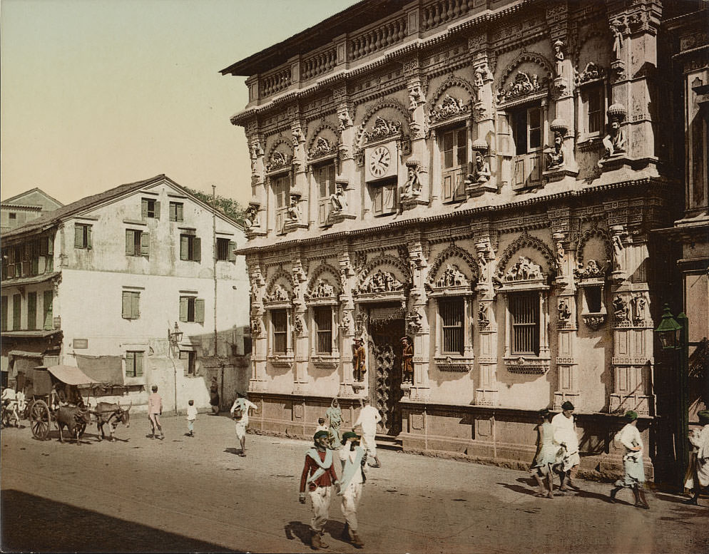 Hindu Temple in Kalkadevi Road, Bombay