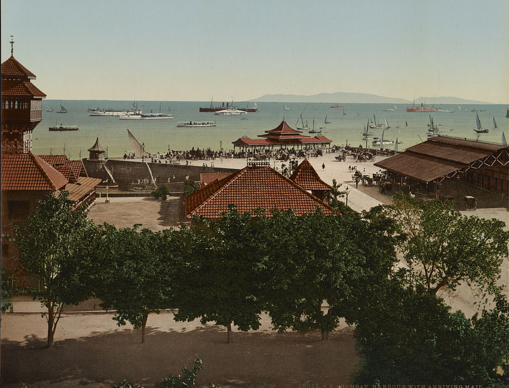Harbour with arriving mail, Bombay