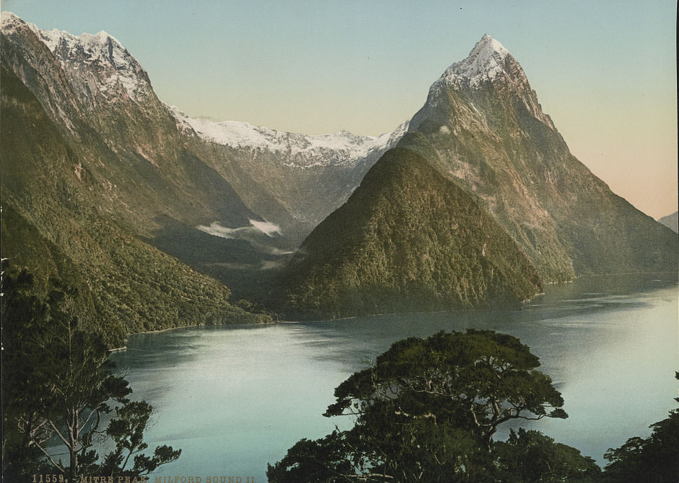 Mitre Peak. Milford Sound II, Mitre Peak