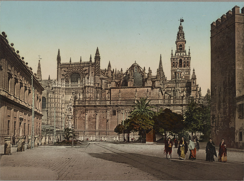 Plaza del Triunfo con la Catedral, Sevilla