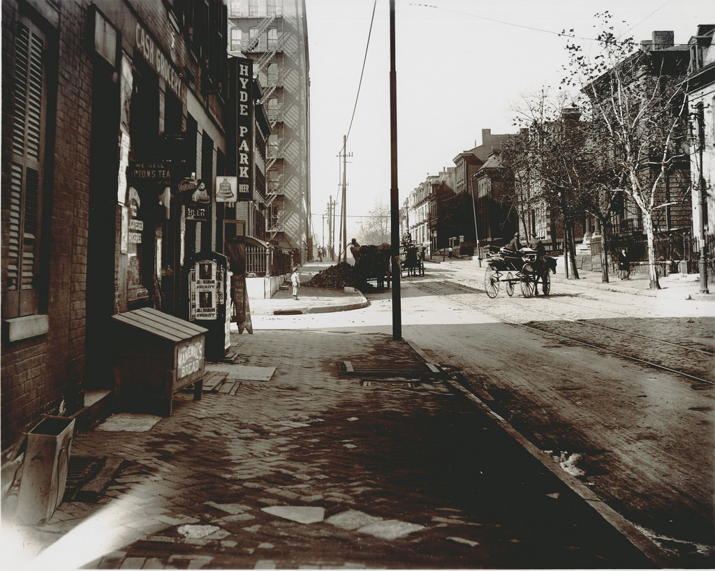 Wash Street, between Eighteenth and Nineteenth Streets, ca. 1900s