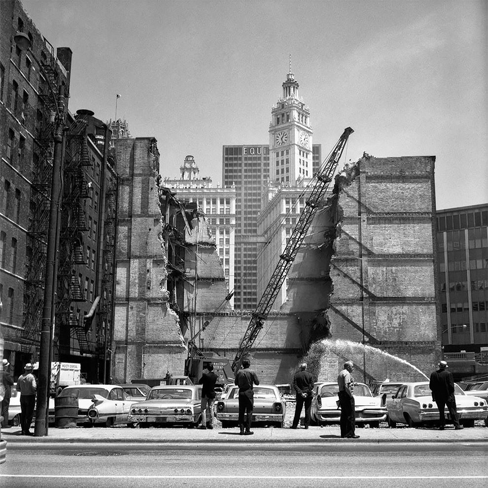 1950s New York: 50+ Spectacular Photographs Capture New City In Motion By Vivian Maier