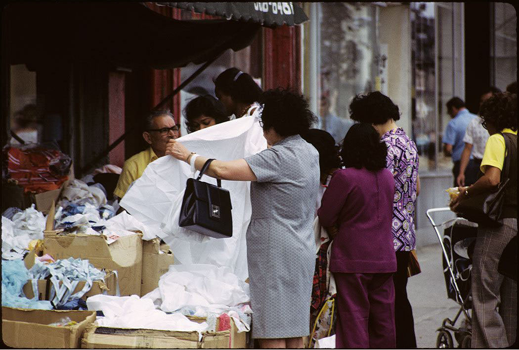 50+ Amazing Photos Show What Canada Looked Like In The 1960s