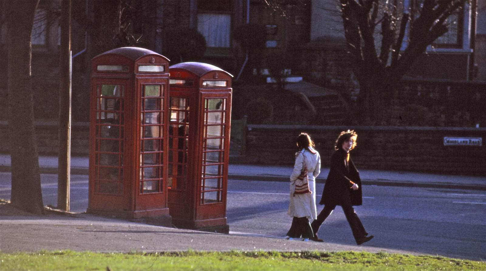 Moorland Road - waiting to make a call.