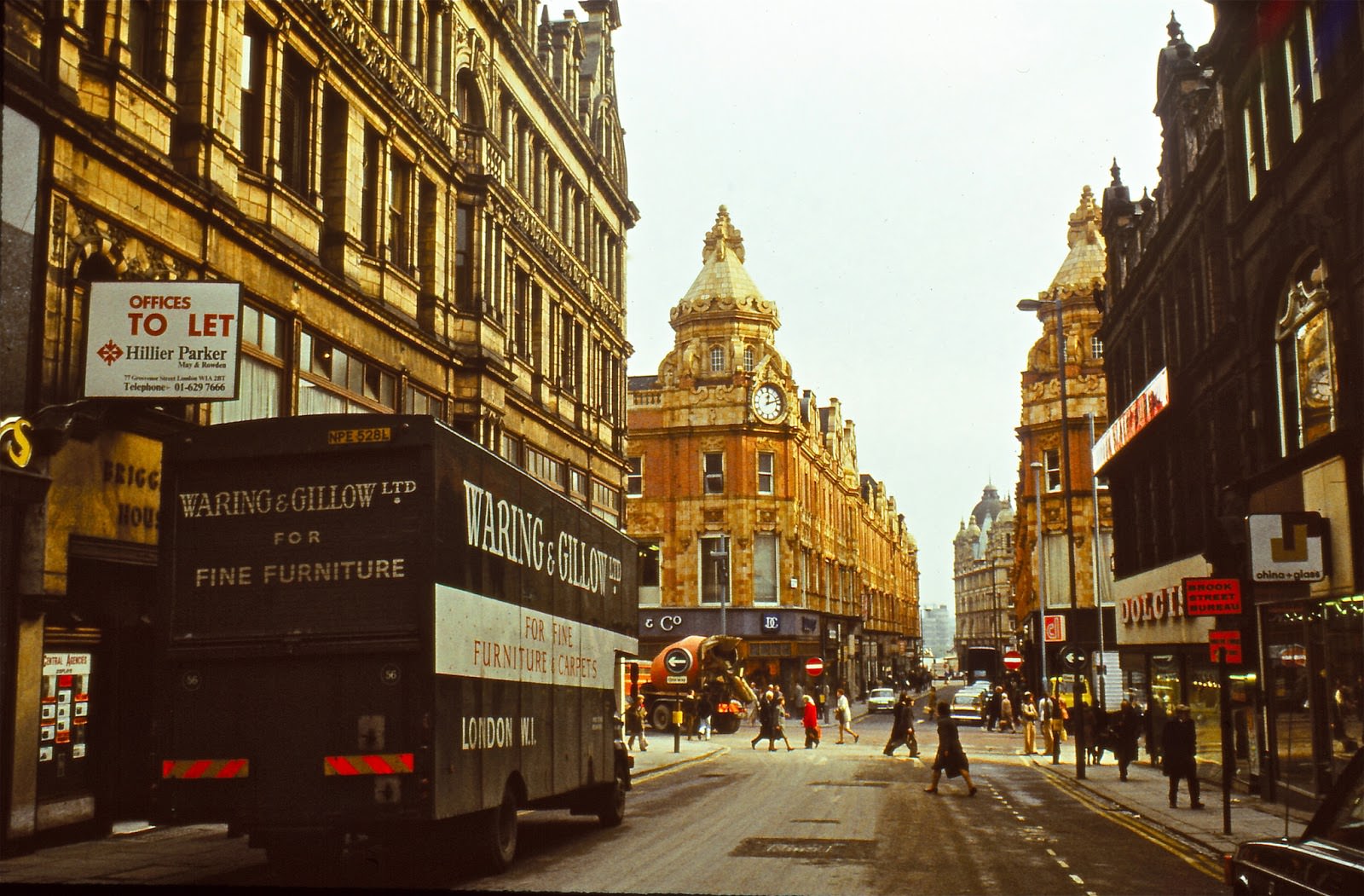 Albion Place looking east towards Briggate.