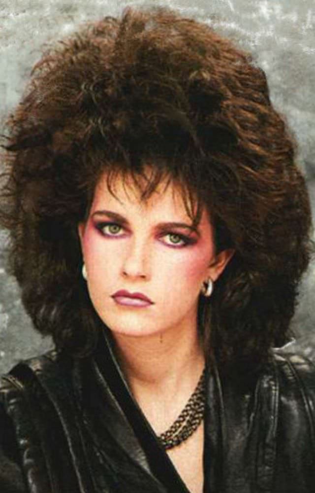 Big Hairs Fashion: 50+ Crazy Hairstyles From 1960s to 1980s