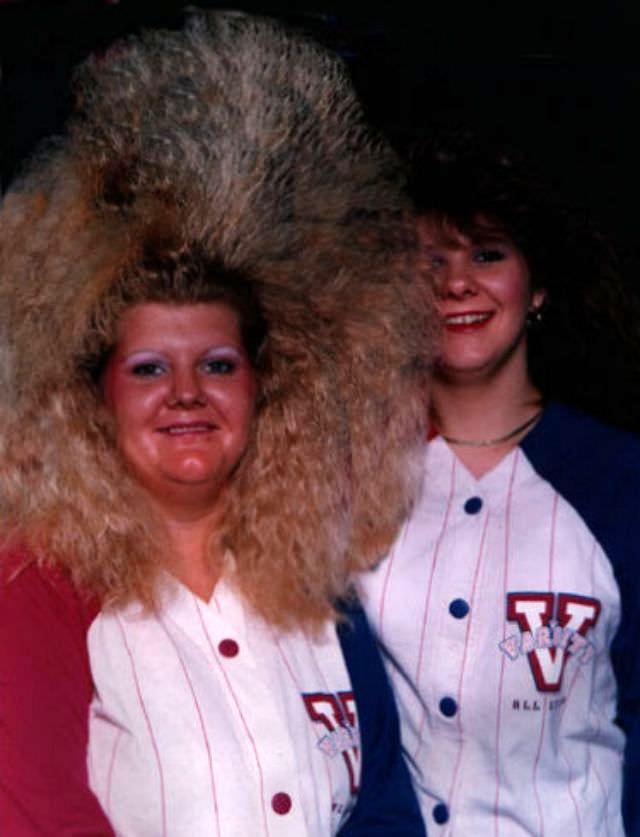 Big Hairs Fashion: 50+ Crazy Hairstyles From 1960s to 1980s