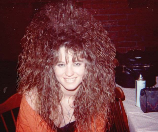 Big Hairs Fashion: 50+ Crazy Hairstyles From 1960s to 1980s