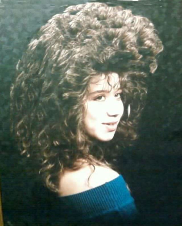 Big Hairs Fashion: 50+ Crazy Hairstyles From 1960s to 1980s