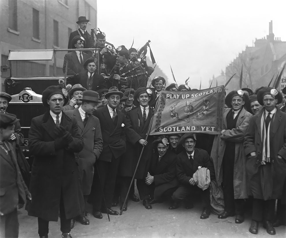 Scottish supporters before an English League V Scottish League match at Highbury, London, March 1921