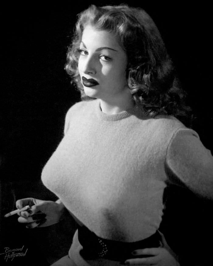 Bullet Bras: Before Push Up and Padded Bras, They Were All The Rage In The 1940s and 1950s