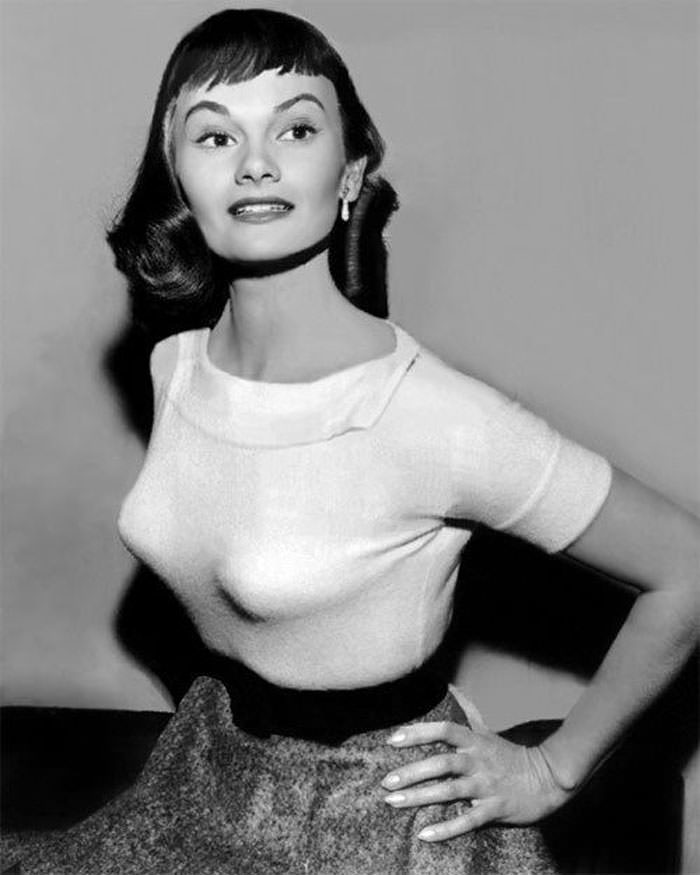 Bullet Bras: Before Push Up and Padded Bras, They Were All The Rage In The 1940s and 1950s